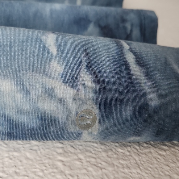 Lululemon mens Active shirt - Picture 5 of 5